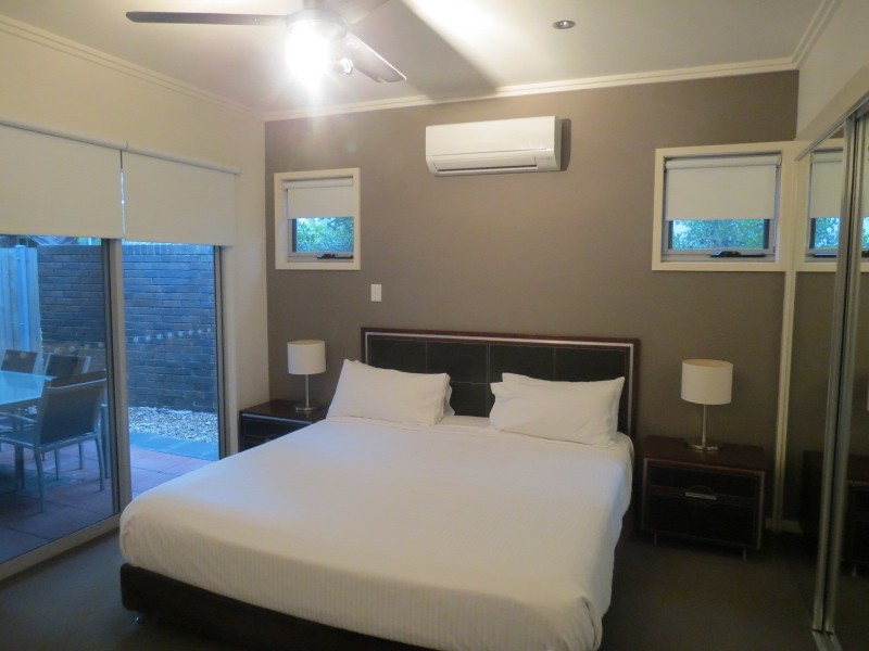11/80 Moolyyir Street, Urangan QLD 4655
