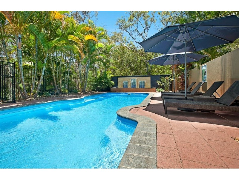 11/80 Moolyyir Street, Urangan QLD 4655