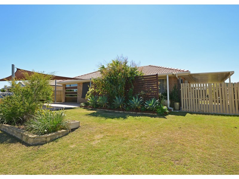 17 Bunya Court, Eli Waters QLD 4655