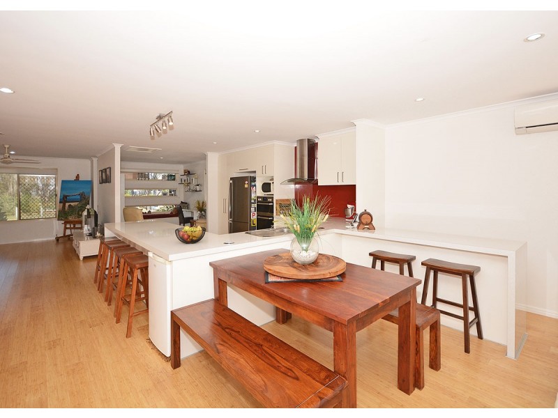 17 Bunya Court, Eli Waters QLD 4655