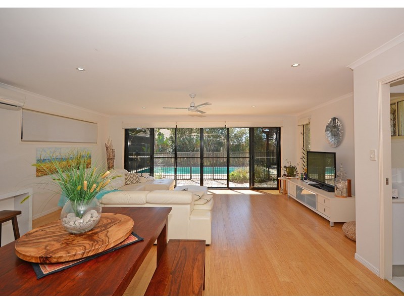 17 Bunya Court, Eli Waters QLD 4655