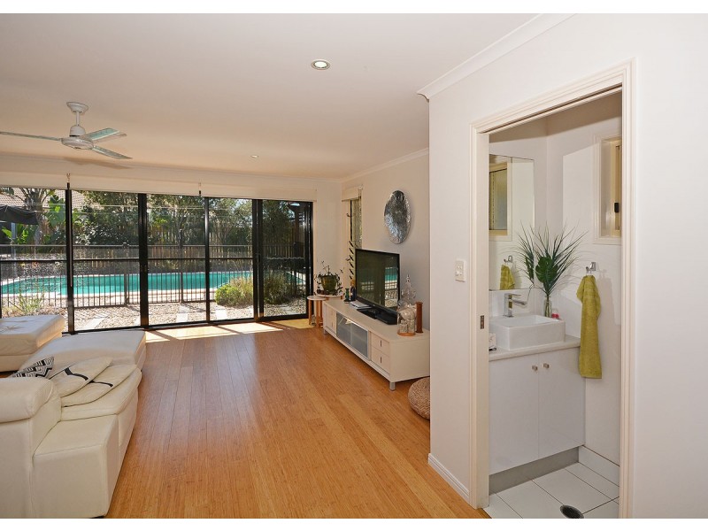 17 Bunya Court, Eli Waters QLD 4655