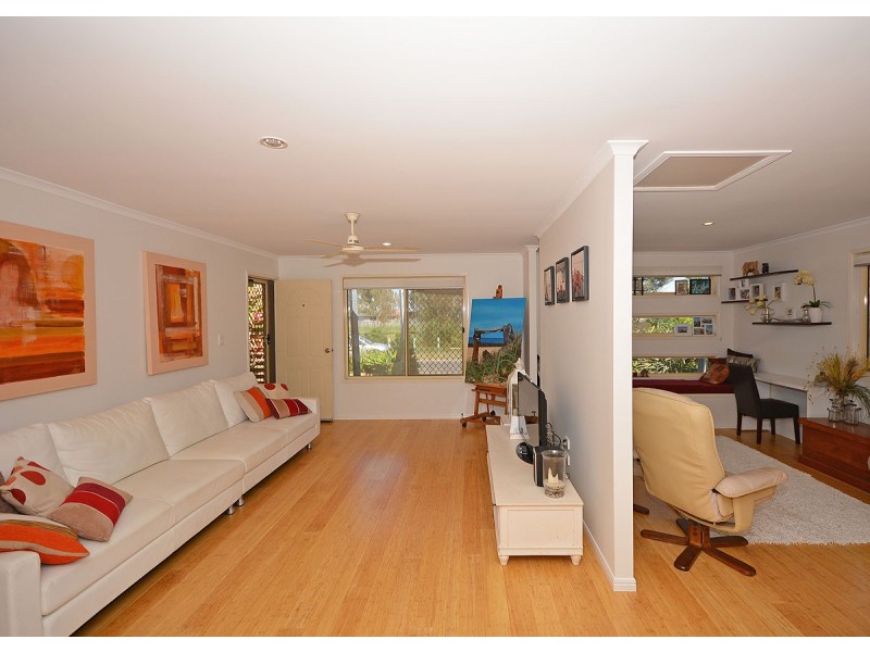17 Bunya Court, Eli Waters QLD 4655