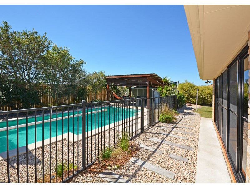 17 Bunya Court, Eli Waters QLD 4655