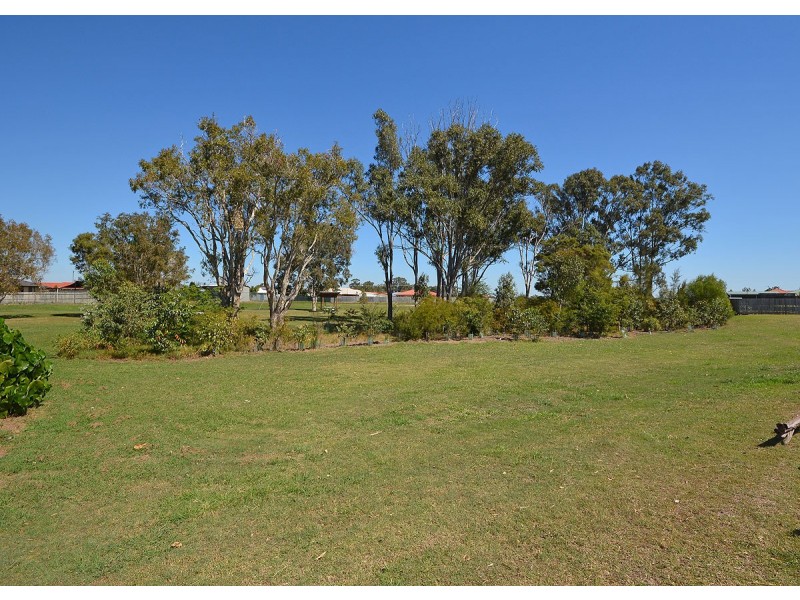17 Bunya Court, Eli Waters QLD 4655