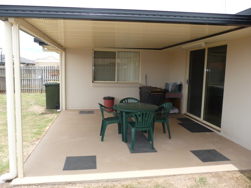79 Endeavour Way,, Eli Waters QLD 4655