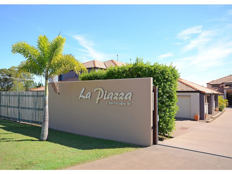 1/2 Barnstaple Street, Torquay QLD 4655