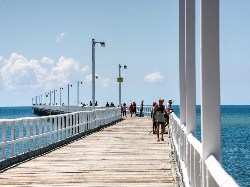 733 Boat Harbour Drive, Urangan QLD 4655