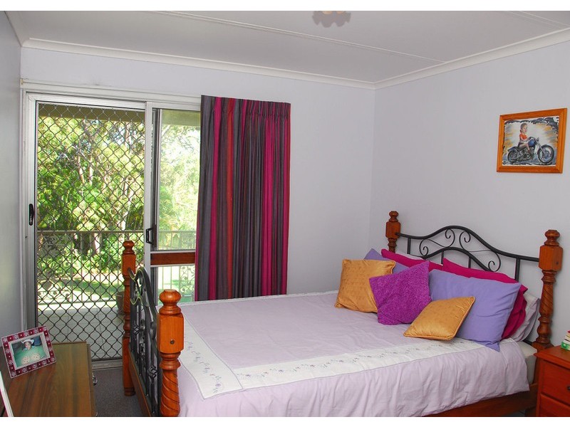 74-76 Honiton St, Torquay, Torquay QLD 4655