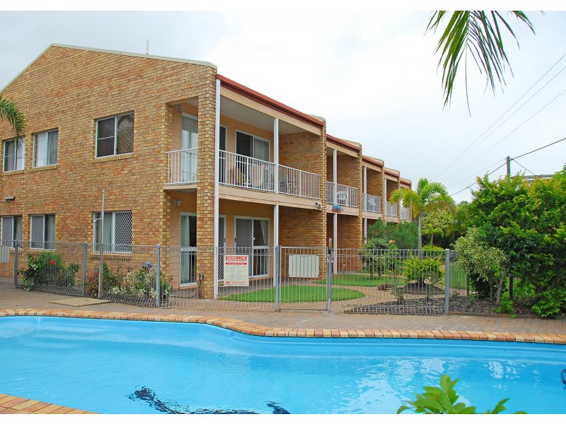 4/99 Cypress Street, Torquay QLD 4655