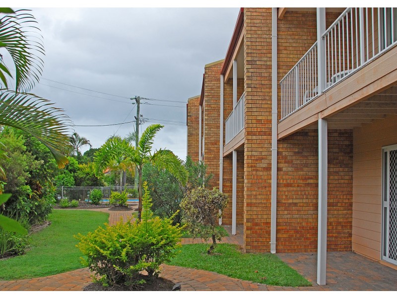 4/99 Cypress Street, Torquay QLD 4655