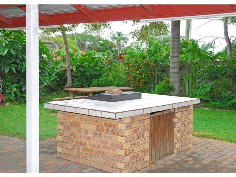 4/99 Cypress Street, Torquay QLD 4655