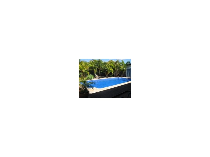6 Surrey Court, Kawungan QLD 4655