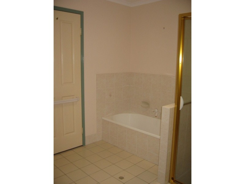 1/11 Newhaven Street, Pialba QLD 4655