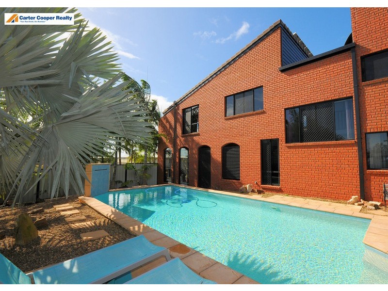 8 Jacaranda Drive, Torquay QLD 4655