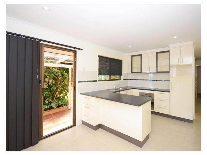 31 Wuruma Street, Scarness QLD 4655