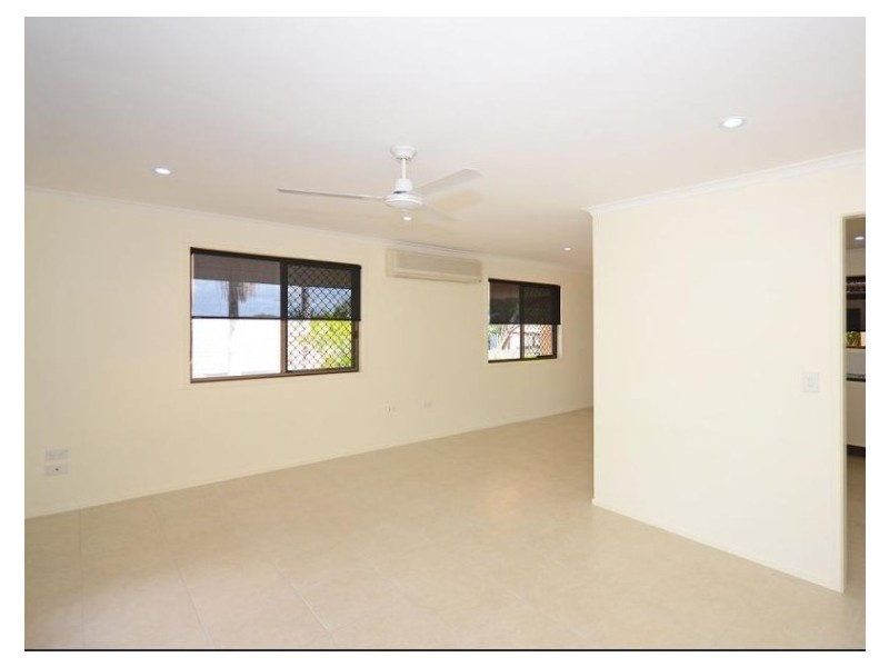 31 Wuruma Street, Scarness QLD 4655