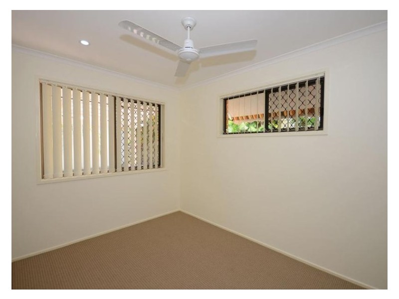 31 Wuruma Street, Scarness QLD 4655