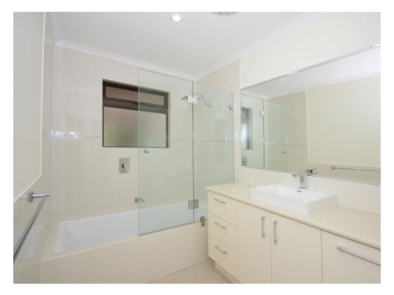 31 Wuruma Street, Scarness QLD 4655