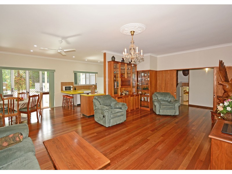 10 Parraweena Court, Point Vernon QLD 4655