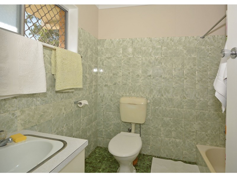 10 Parraweena Court, Point Vernon QLD 4655