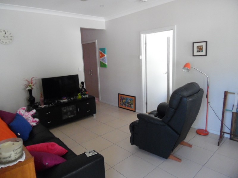 2/185 Torquay Road, Scarness QLD 4655