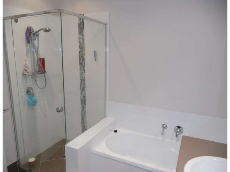 2/185 Torquay Road, Scarness QLD 4655