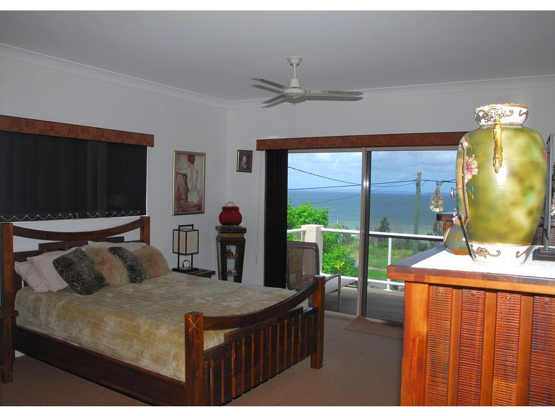 101 Esplanade, Point Vernon QLD 4655