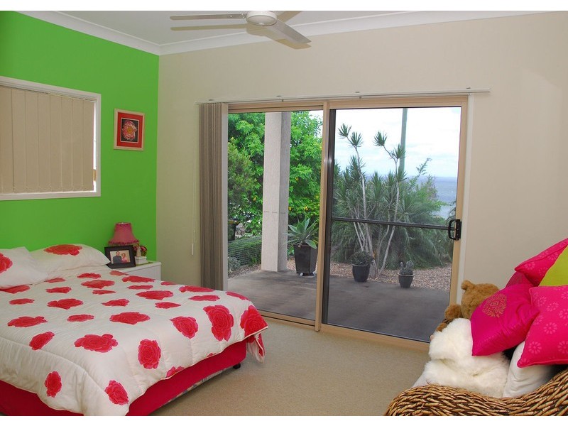 101 Esplanade, Point Vernon QLD 4655