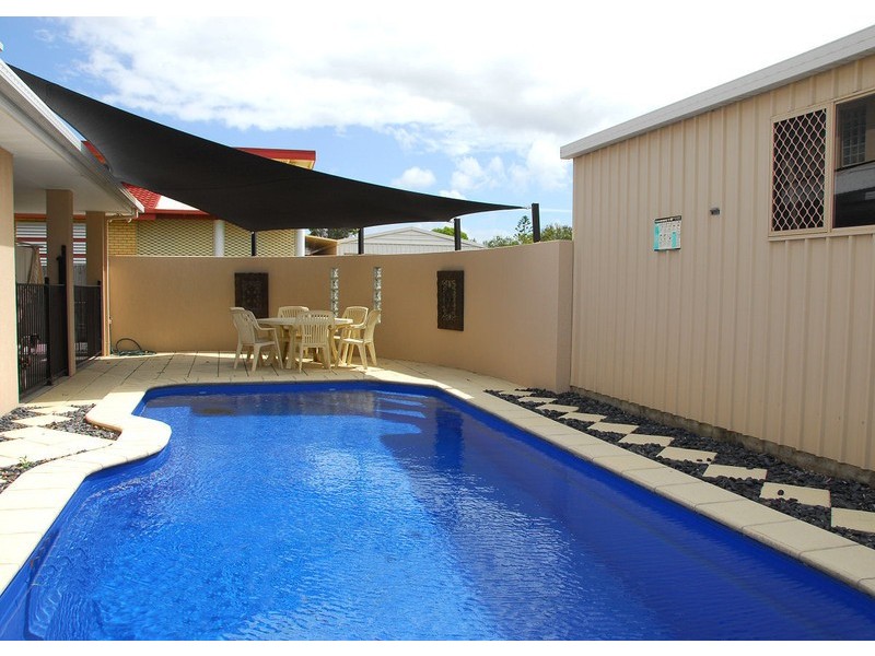 101 Esplanade, Point Vernon QLD 4655