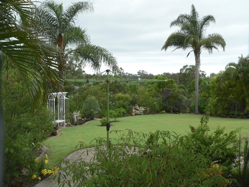 27 Royal Drive, Kawungan QLD 4655