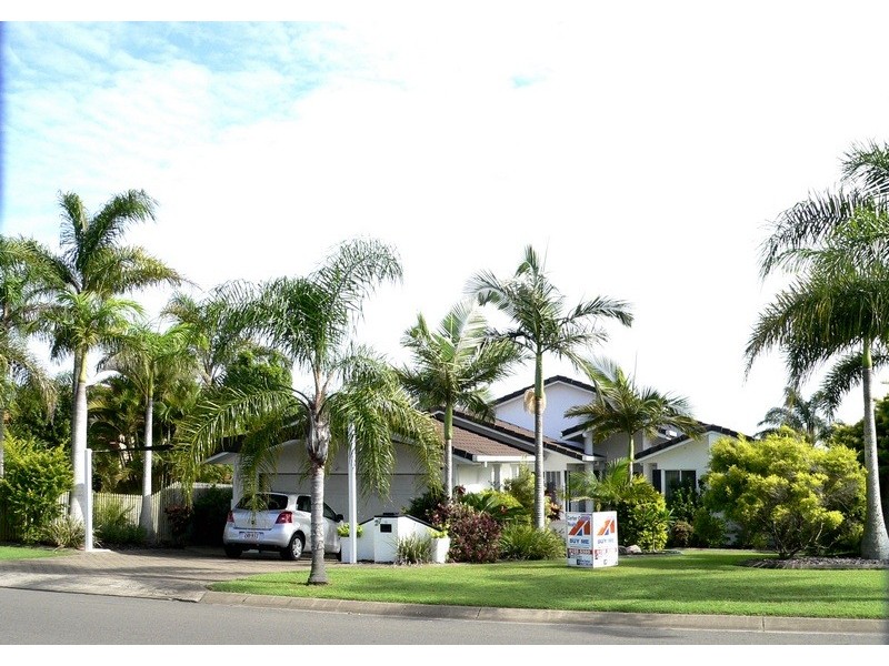 27 Royal Drive, Kawungan QLD 4655