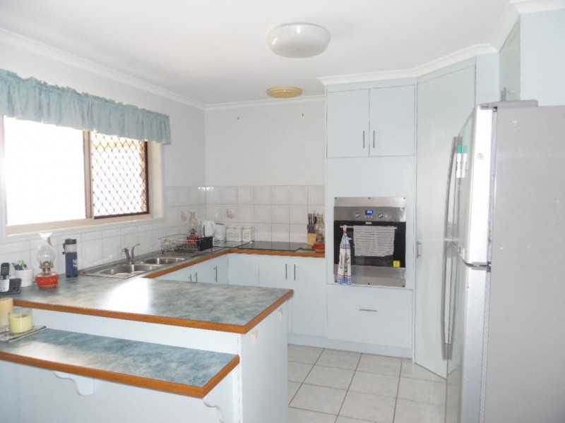 13 Woodland Close, Torquay QLD 4655