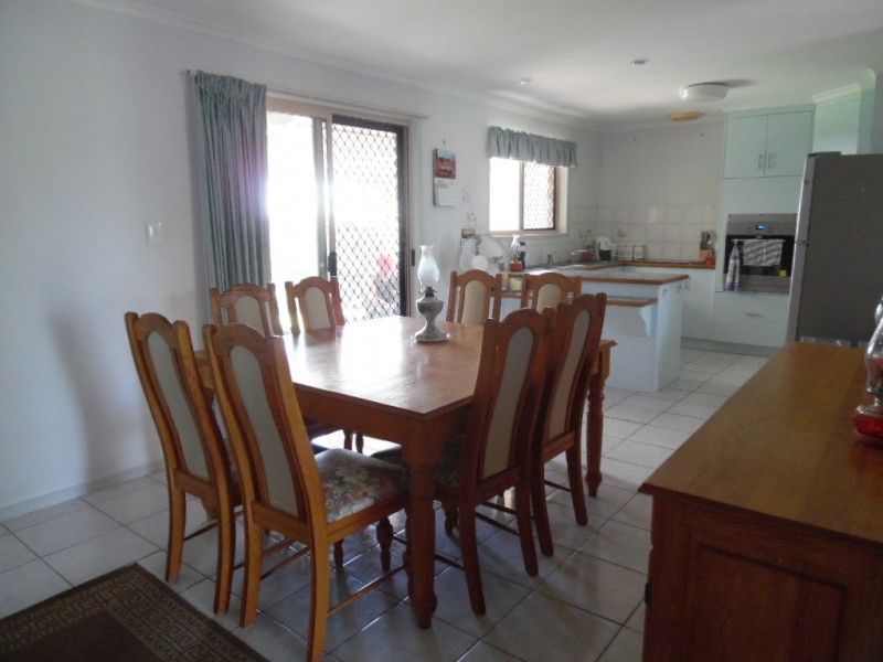 13 Woodland Close, Torquay QLD 4655