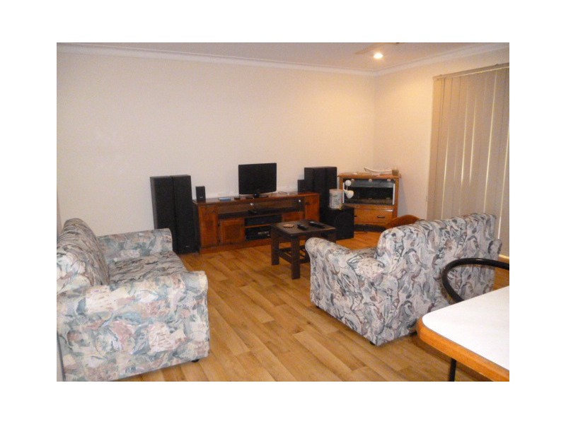 2 Haupt Avenue, Pialba QLD 4655