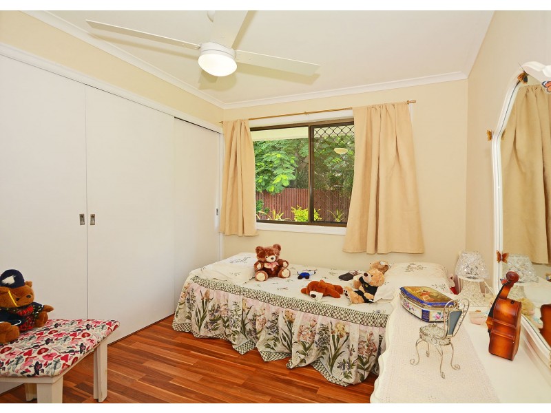 8 Maureen Court, Point Vernon QLD 4655