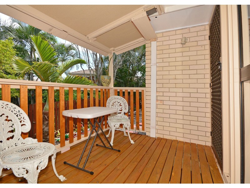 8 Maureen Court, Point Vernon QLD 4655