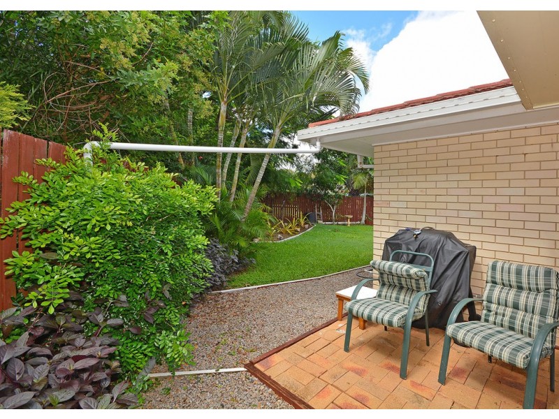 8 Maureen Court, Point Vernon QLD 4655