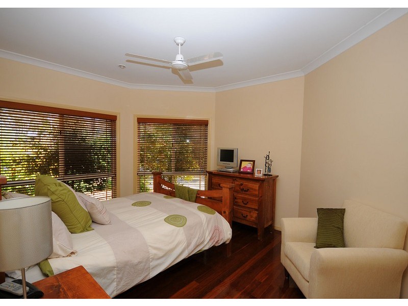 5 Windemere Road, Wondunna QLD 4655