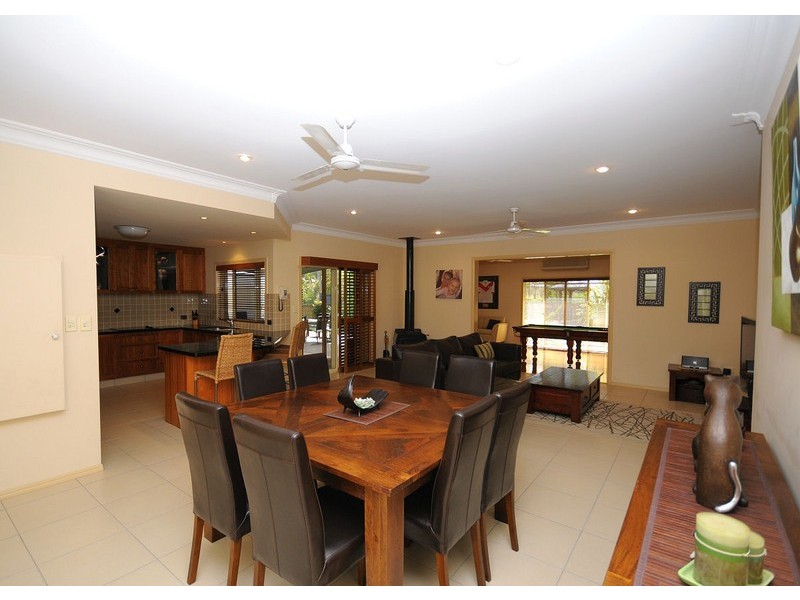 5 Windemere Road, Wondunna QLD 4655