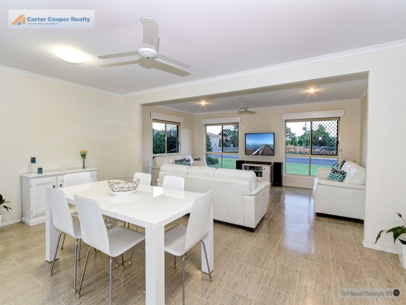 42 Vanda Street, Urangan QLD 4655