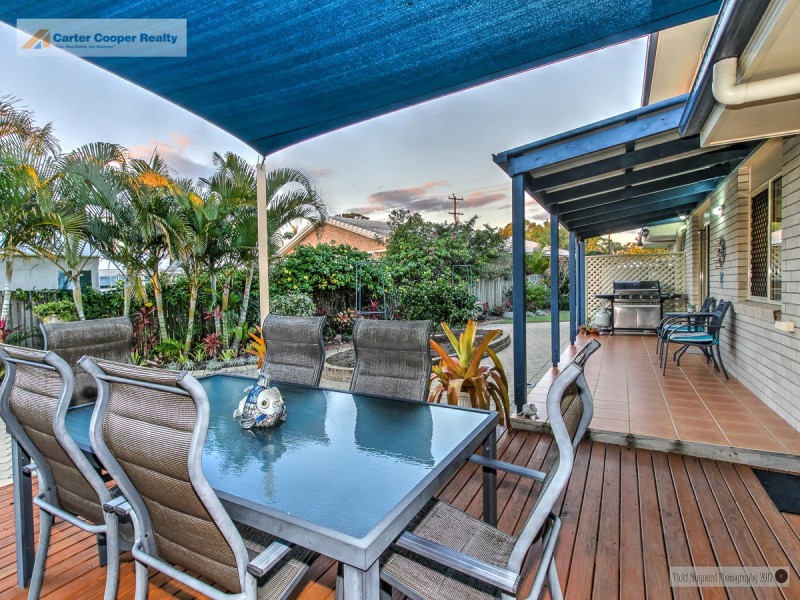 42 Vanda Street, Urangan QLD 4655