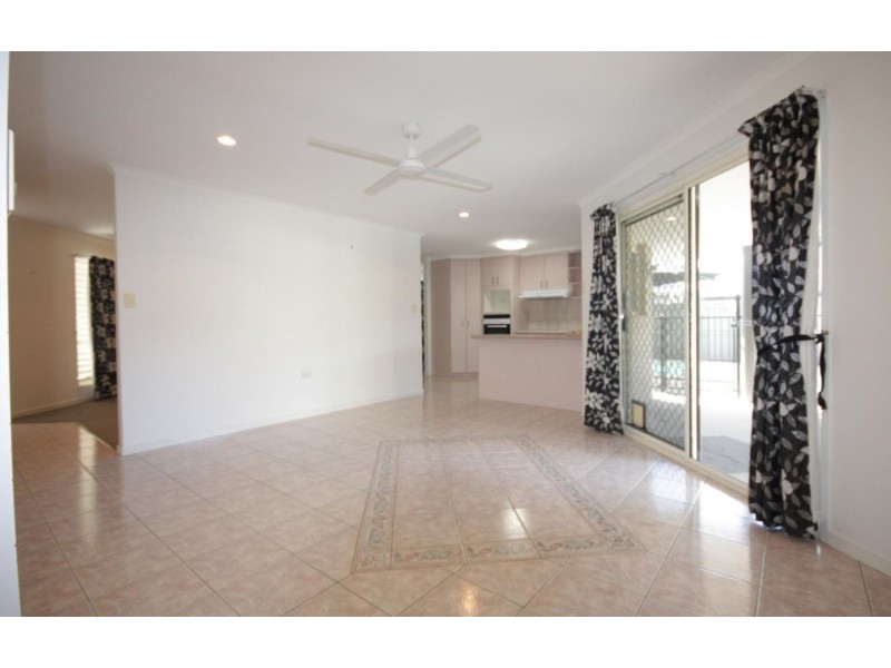 46 Ann Street, Torquay QLD 4655