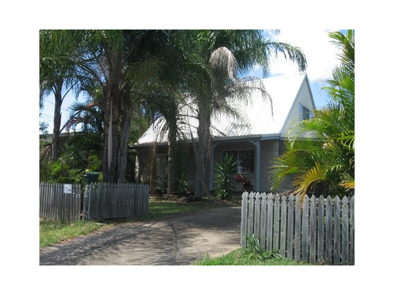 745 Boat Harbour Drive, Urangan QLD 4655