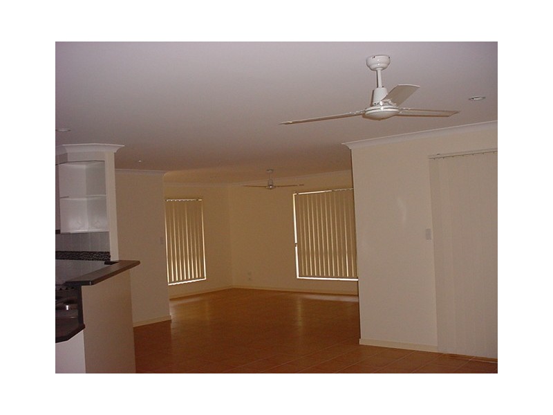 5 Dundee Drive, Kawungan QLD 4655