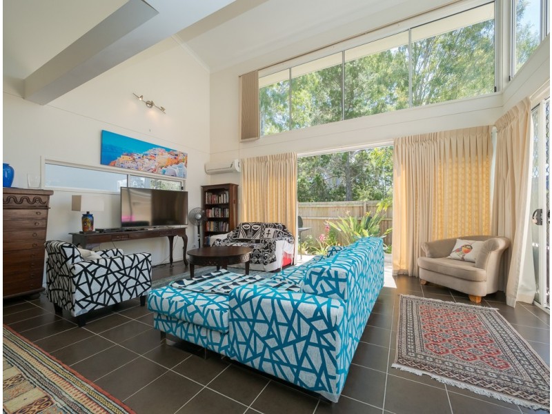 4/71 Elizabeth Street, Urangan QLD 4655