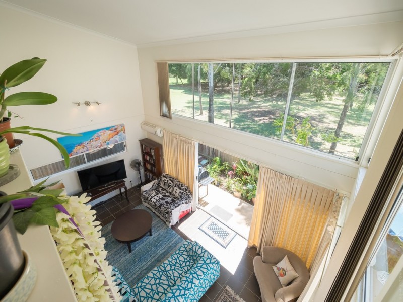 4/71 Elizabeth Street, Urangan QLD 4655