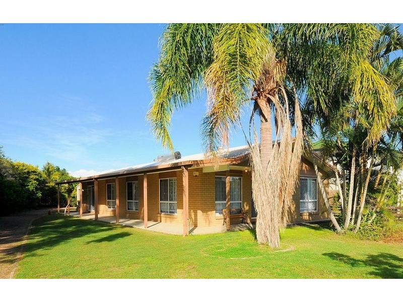 12 North Street, Point Vernon QLD 4655