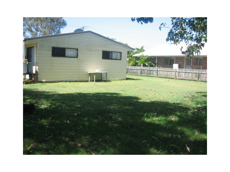 16 Rachael Street, Point Vernon QLD 4655