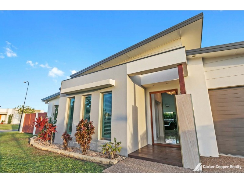 1 Seahaven Circuit, Point Vernon QLD 4655